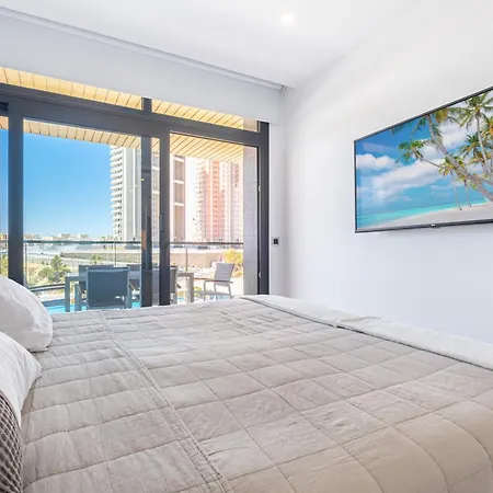 Sunset Waves Siesta شقة بينايدورم